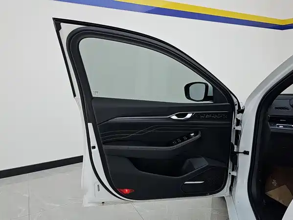 Geely Xingrui 2024