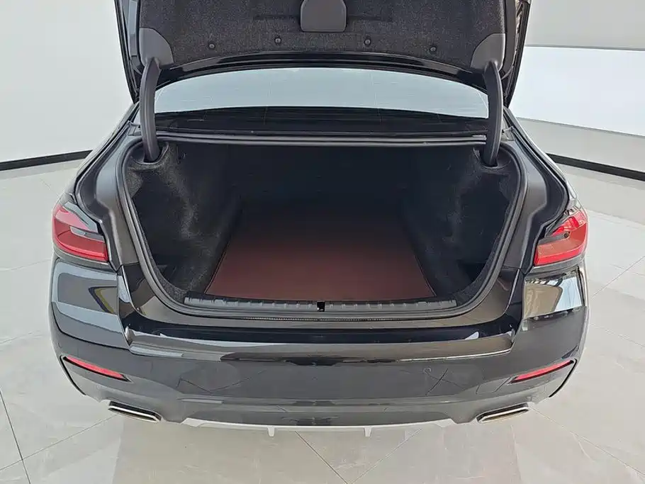 BMW 5 Series 2023