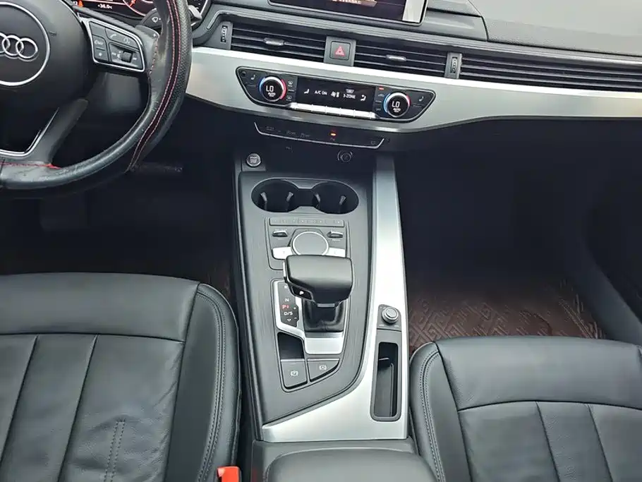Audi A4L 2018 — фото 16