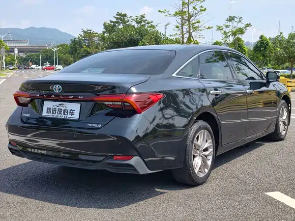 Toyota Avalon 2020