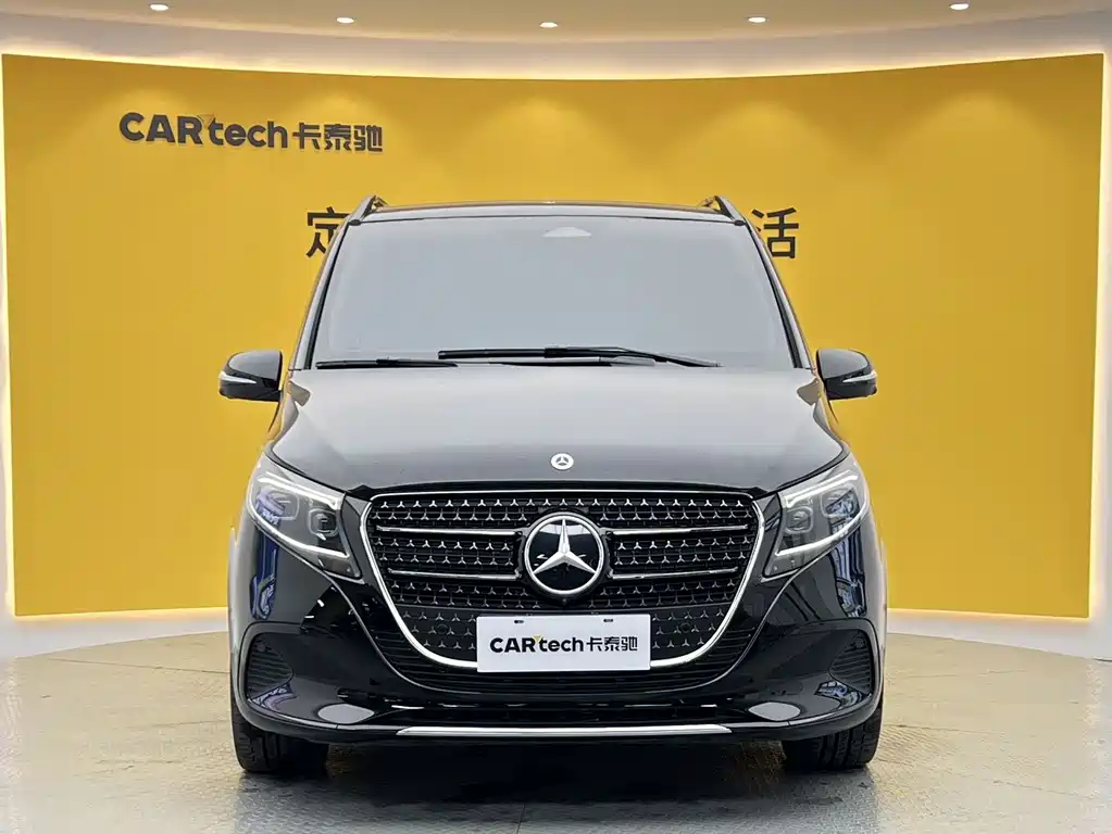 Mercedes-Benz V-Class 2025 — фото 2