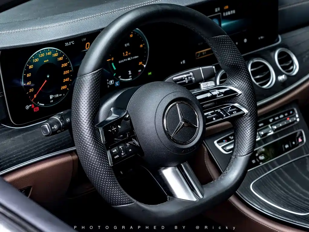 Mercedes-Benz E-Class 2022 — фото 4