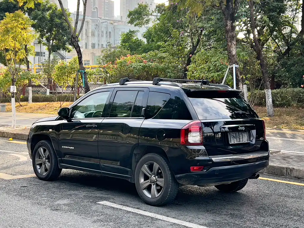 Jeep Compass 2014 — фото 5