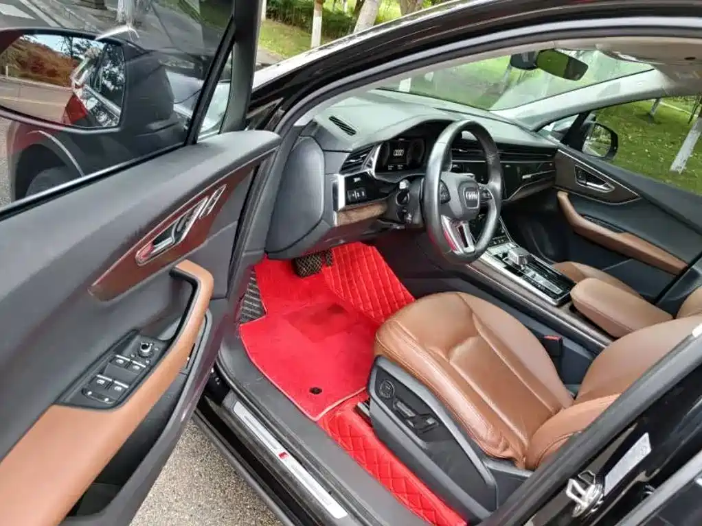 Audi Q7 2021 — фото 10