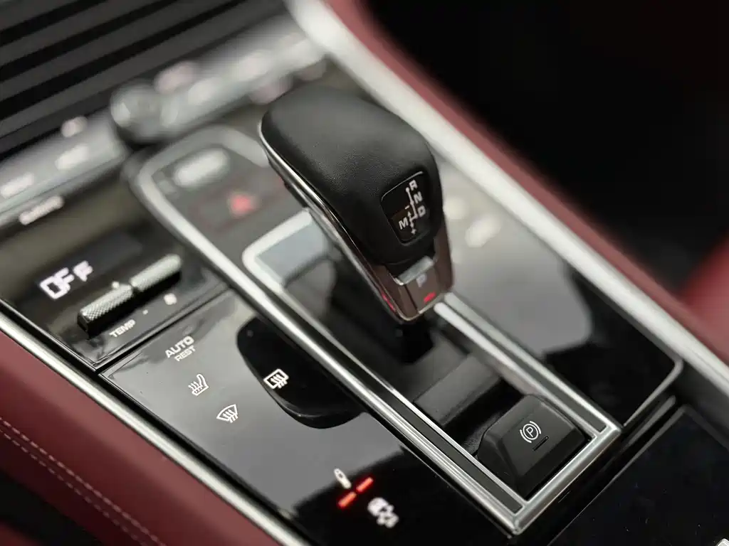 Porsche Panamera 2023 — фото 5