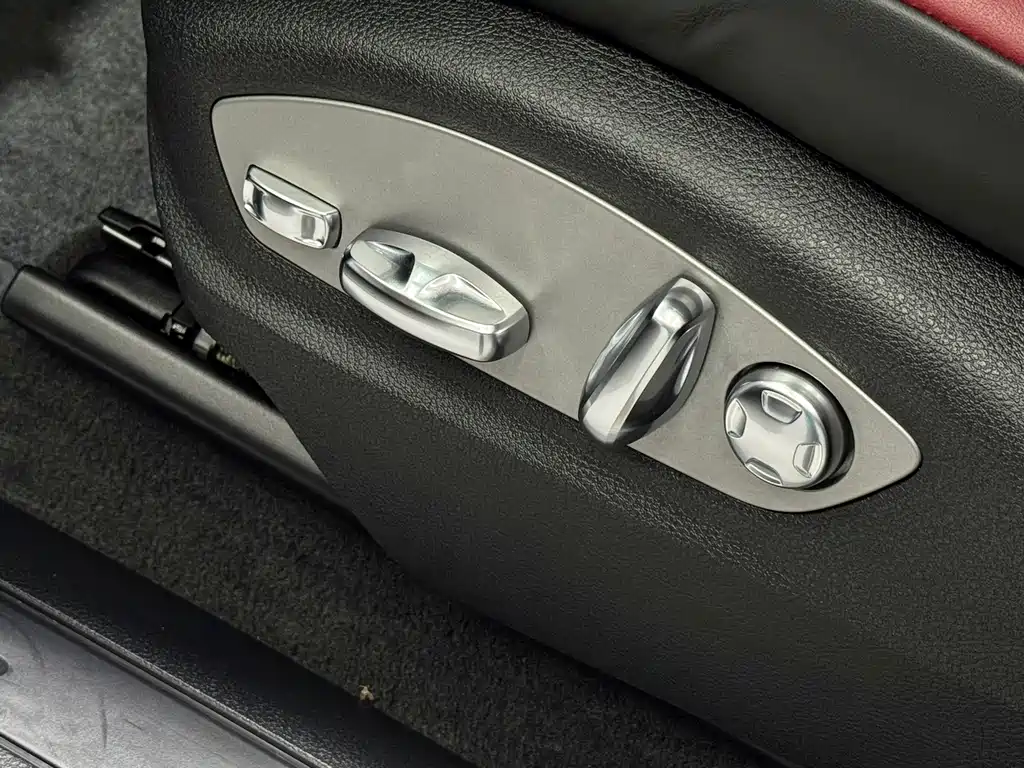 Porsche Macan 2023 — фото 28