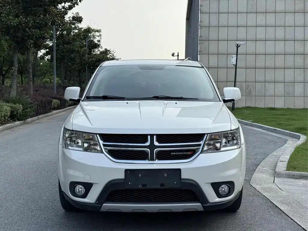 Dodge Journey 2015 — фото 4