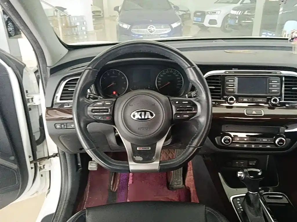 Kia K4 2017 — фото 11