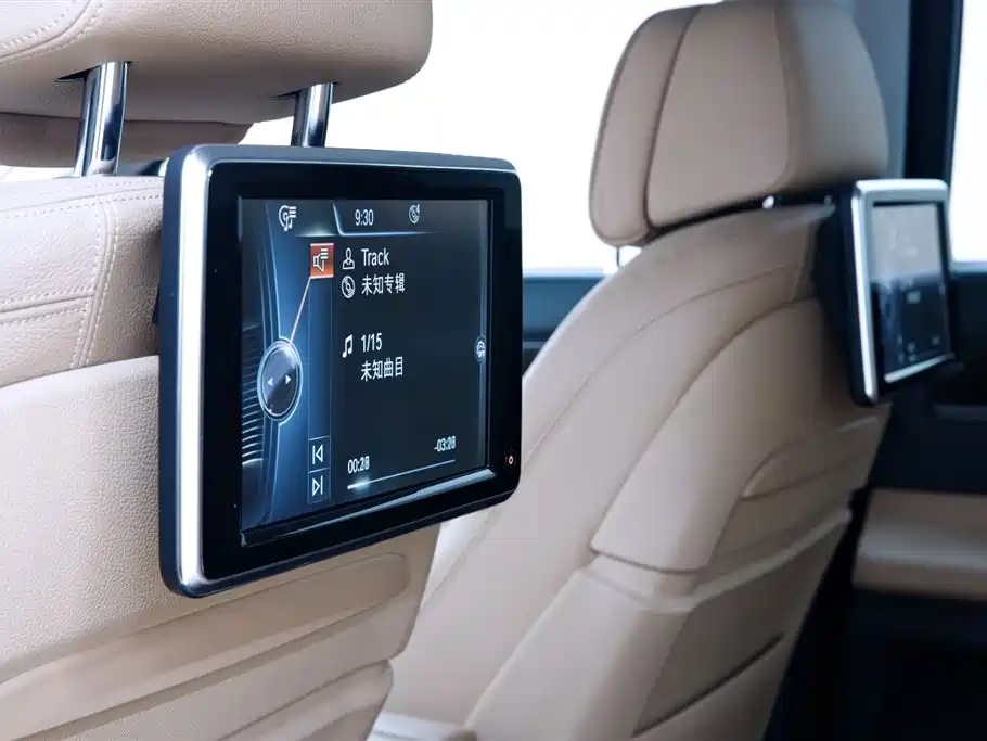 BMW 7 Series 2013 — фото 15