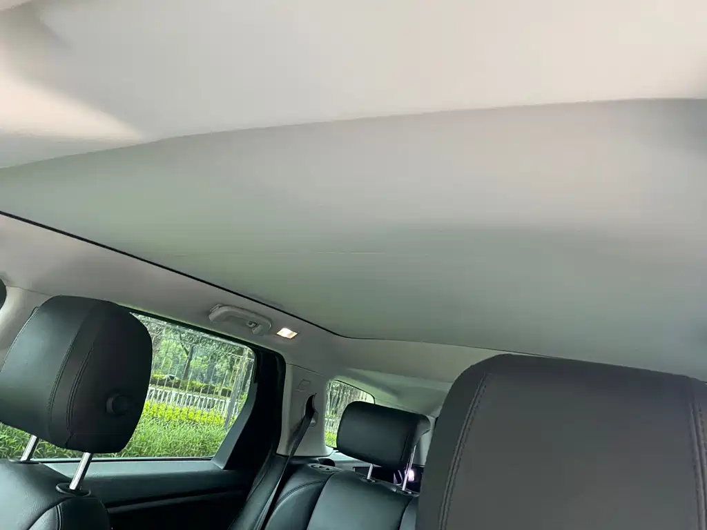 Land Rover Discovery Sport 2019 — фото 14