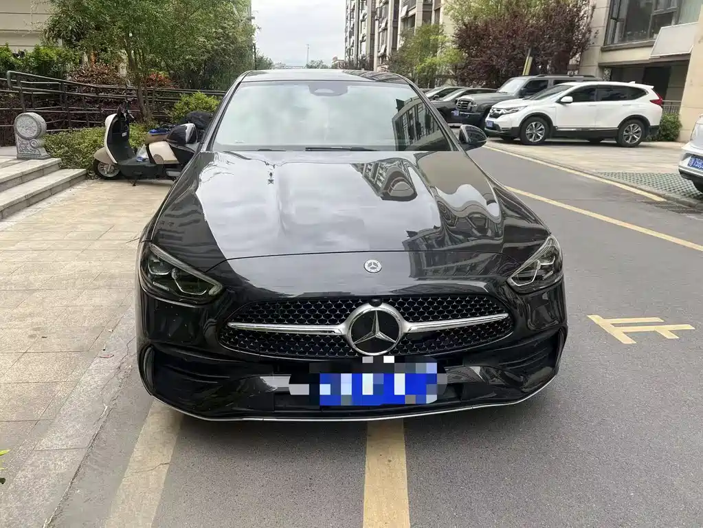 Mercedes-Benz C-Class 2023 — фото 2