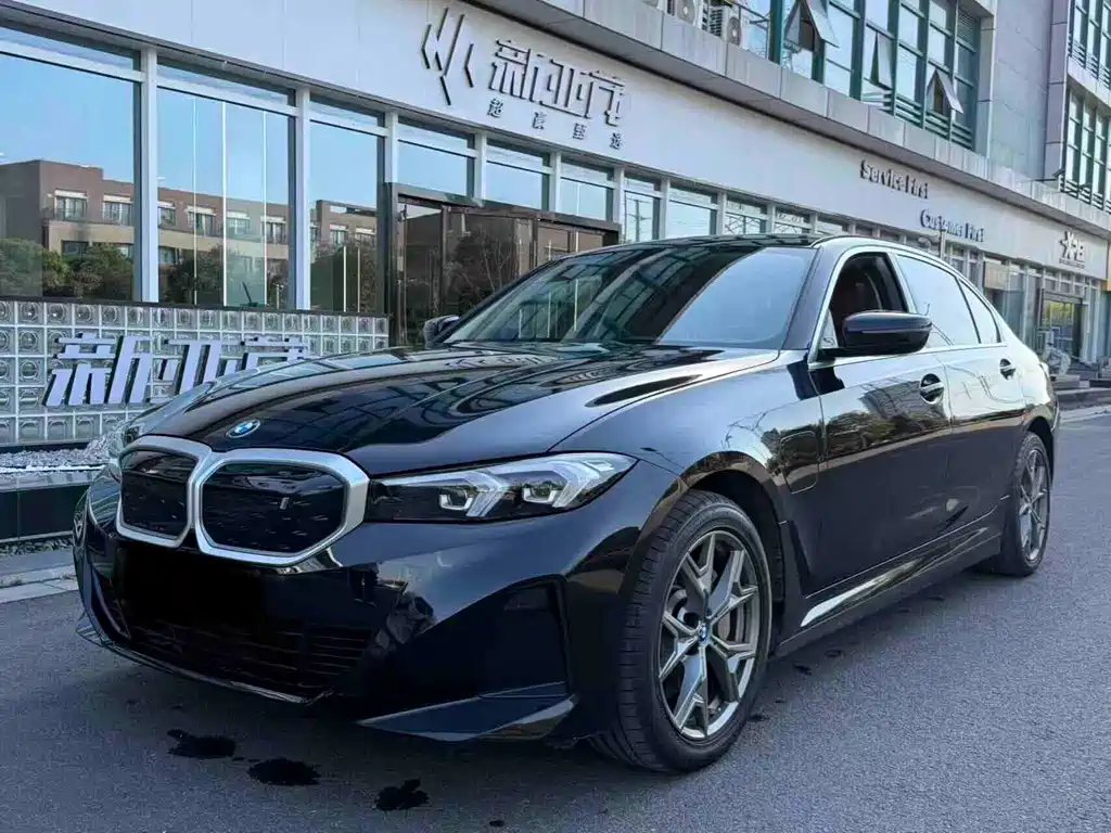 BMW i3 2024 — фото 1