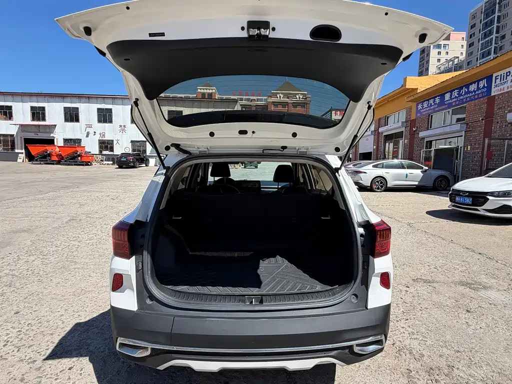 Kia KX3 2022 — фото 16