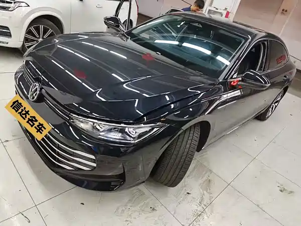 Volkswagen Passat 2025