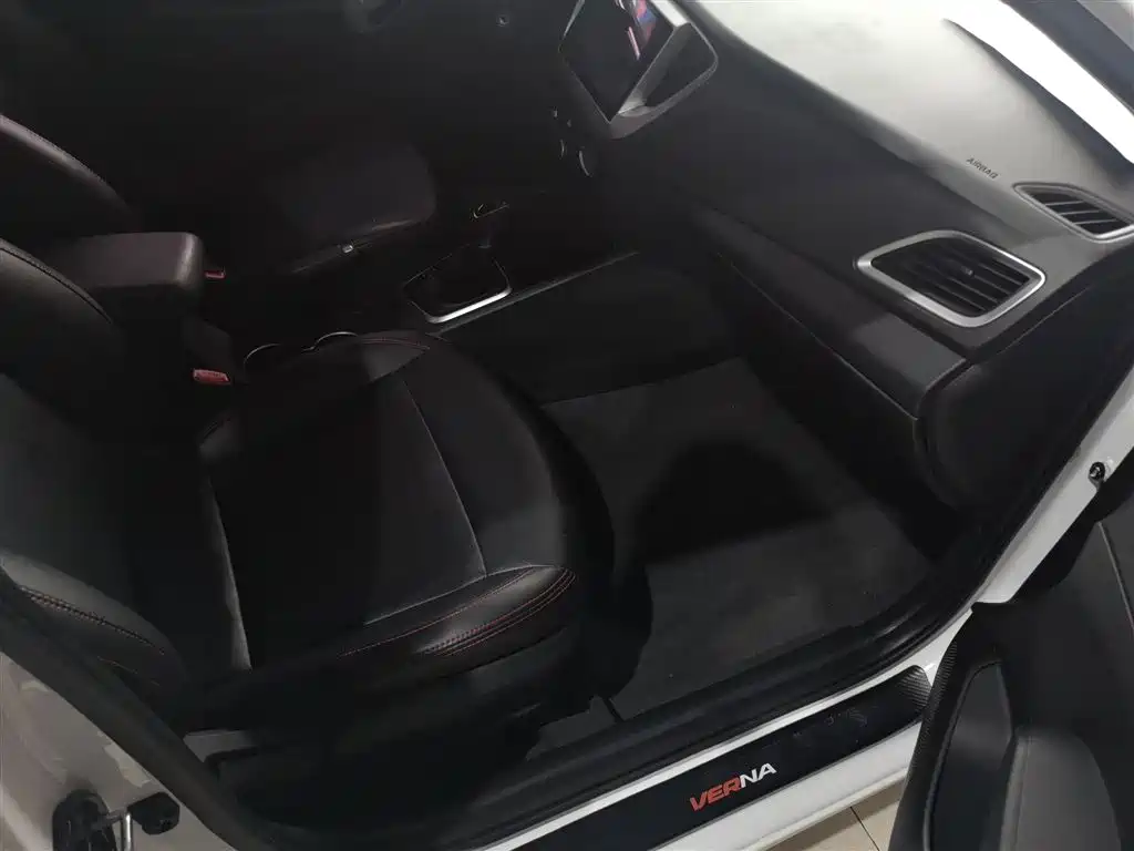 Hyundai Verna 2021 — фото 25