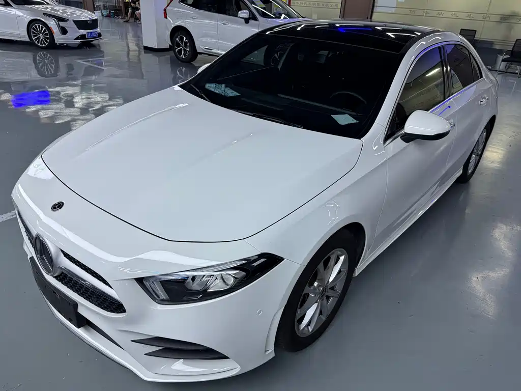 Mercedes-Benz A-Class 2019 — фото 5