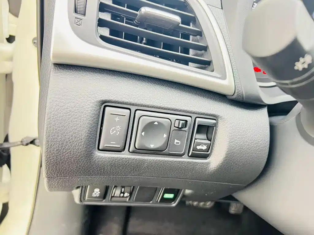 Nissan Sylphy 2024 — фото 15