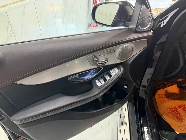 Mercedes-Benz GLC 2022