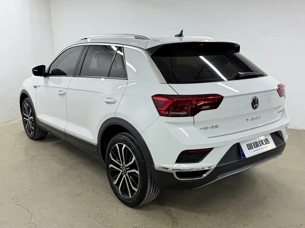 Volkswagen T-Roc 2022 — фото 6