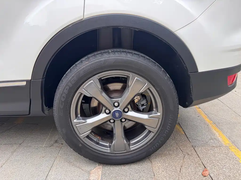Ford Kuga 2019 — фото 14