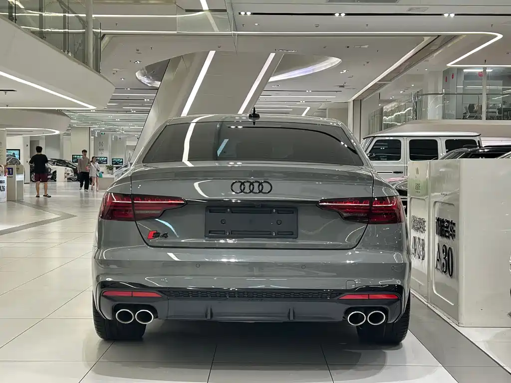 Audi S4 2022 — фото 10