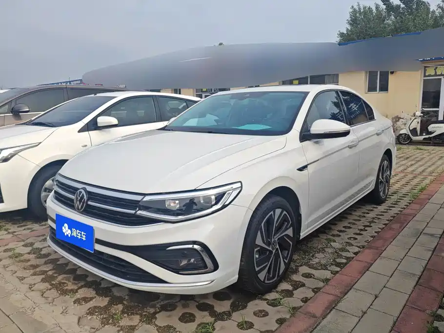 Volkswagen Bora 2023
