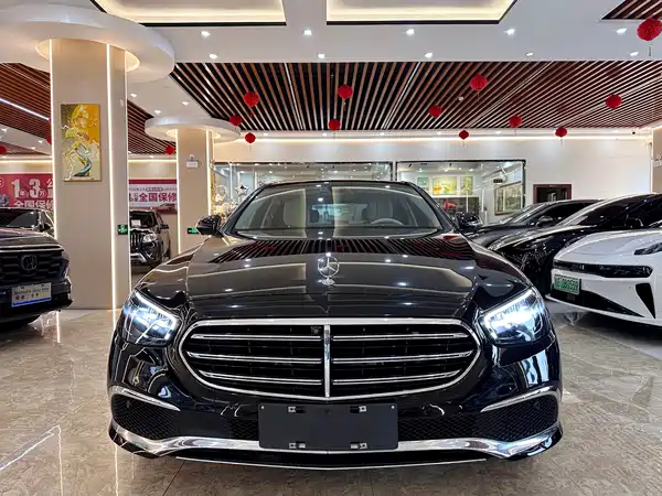 Mercedes-Benz E-Class 2023