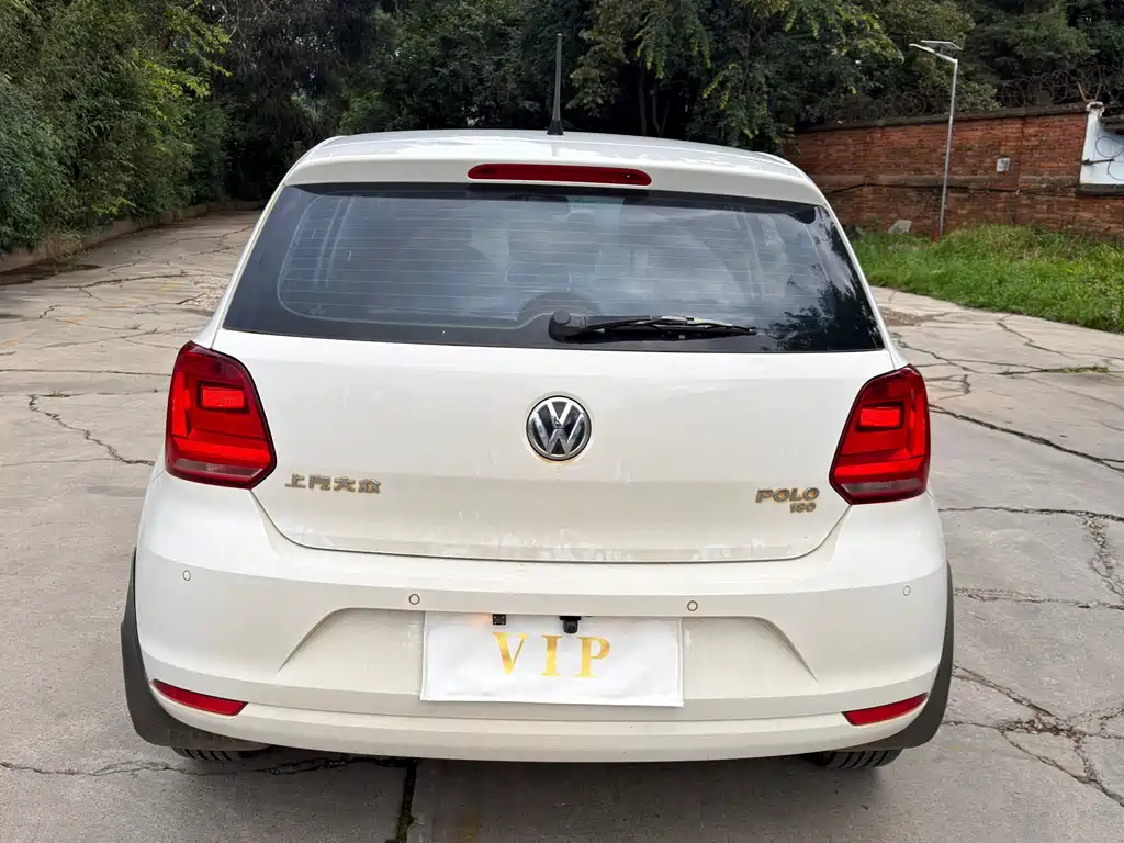 Volkswagen Polo 2017 — фото 10