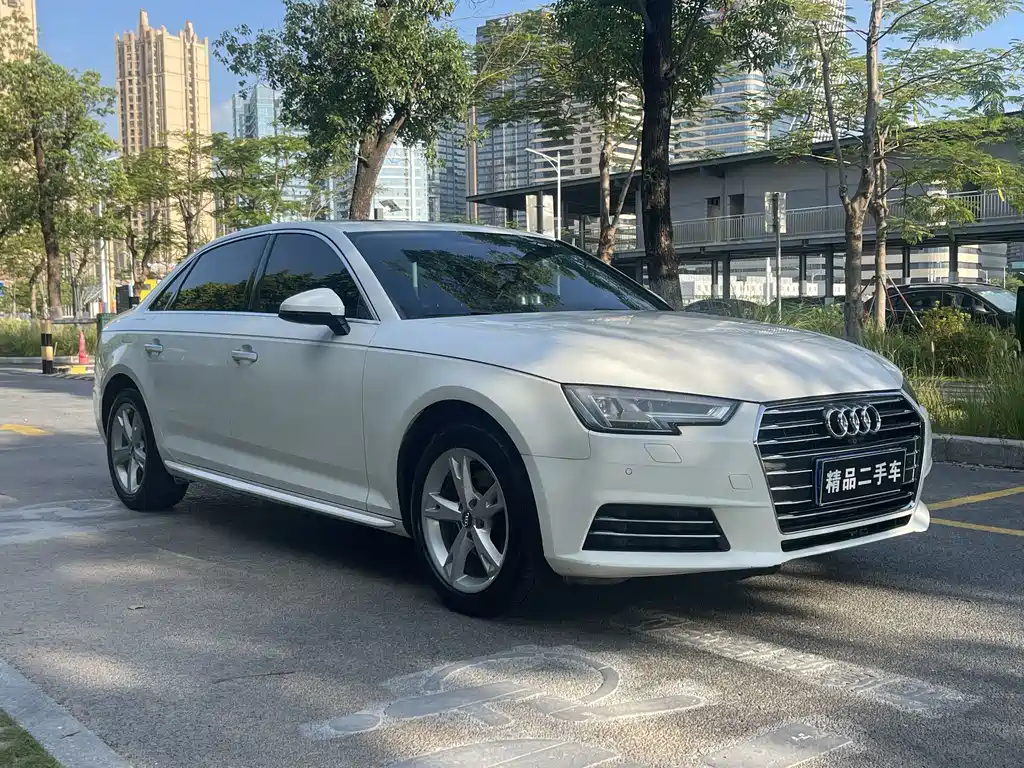 Audi A4L 2017 — фото 3