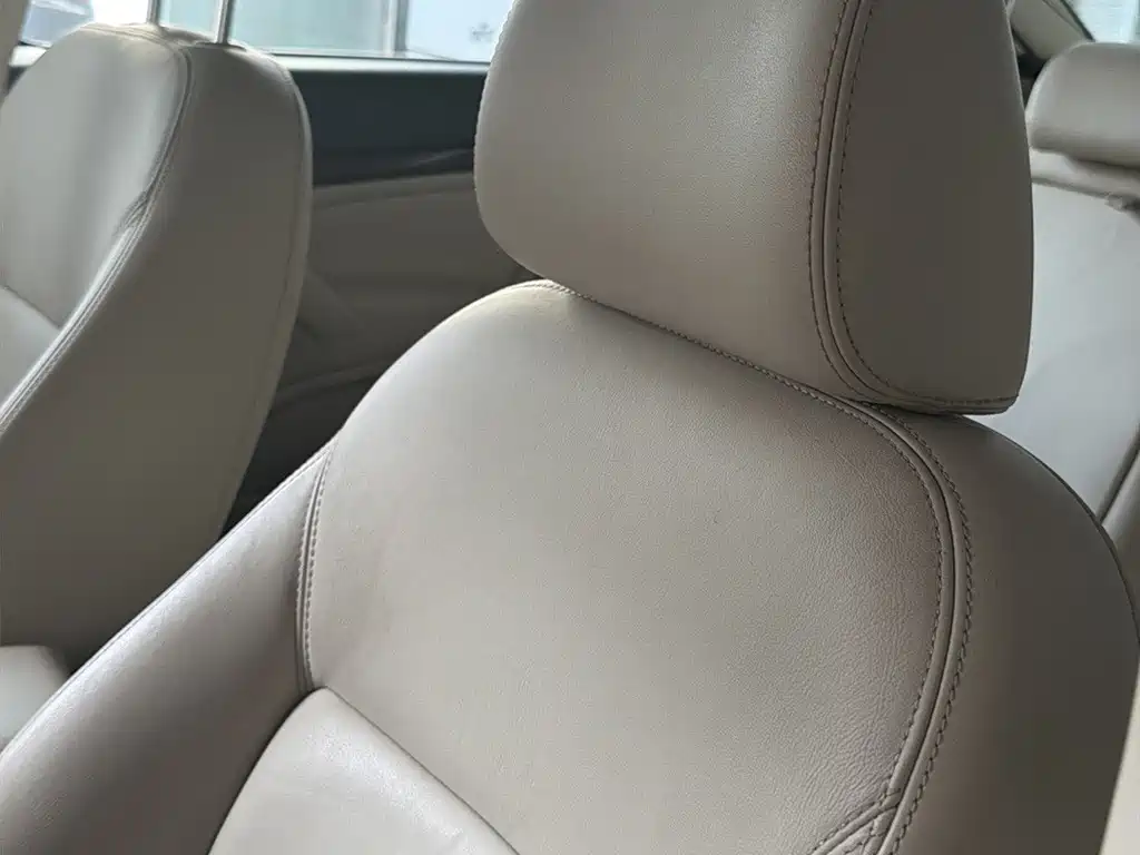 Skoda Octavia 2013 — фото 23