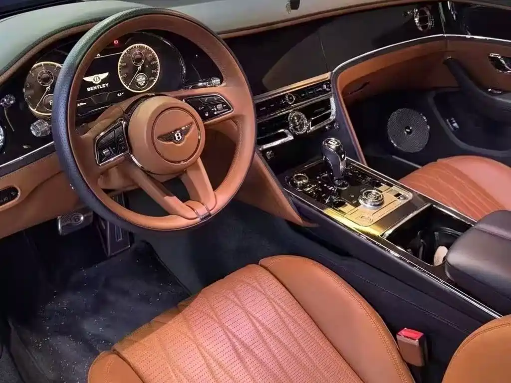 Bentley Flying Spur 2022 — фото 10