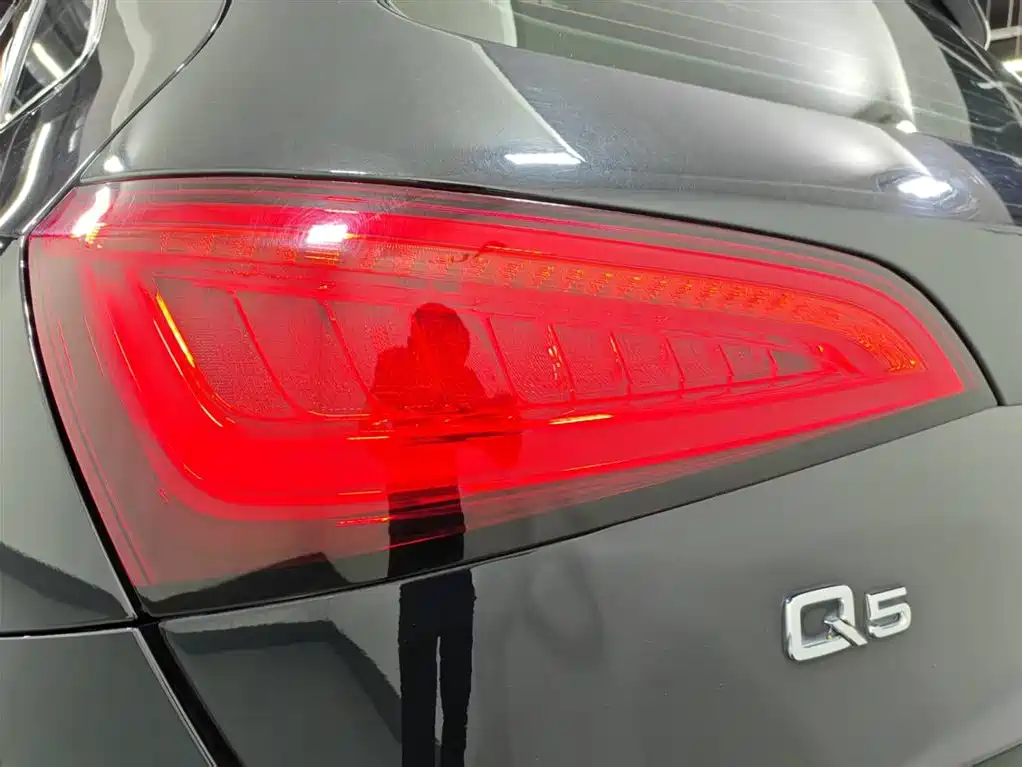 Audi Q5 2018 — фото 14