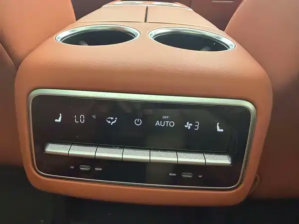 Li Auto L8 2023