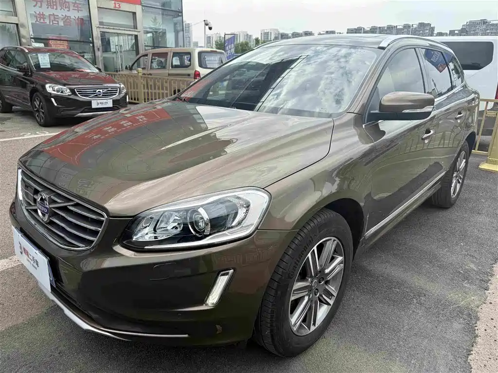 Volvo XC60 2016 — фото 12