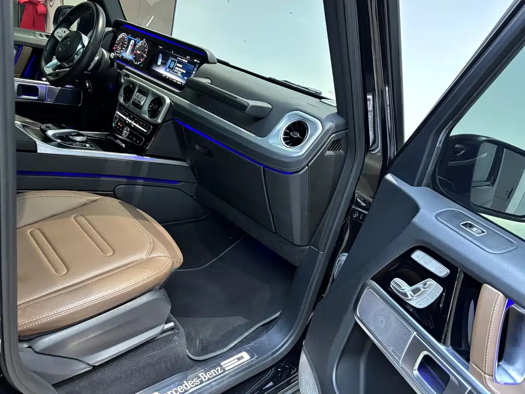 Mercedes-Benz G-Class 2024 — фото 14
