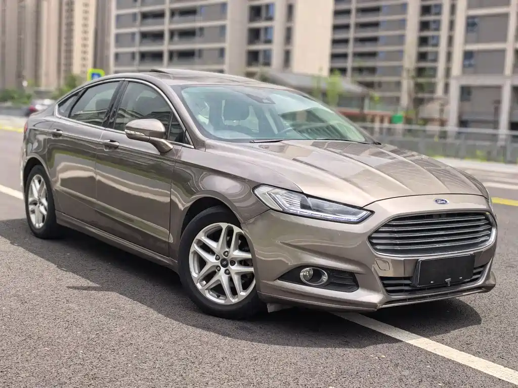 Ford Mondeo 2014 — фото 3