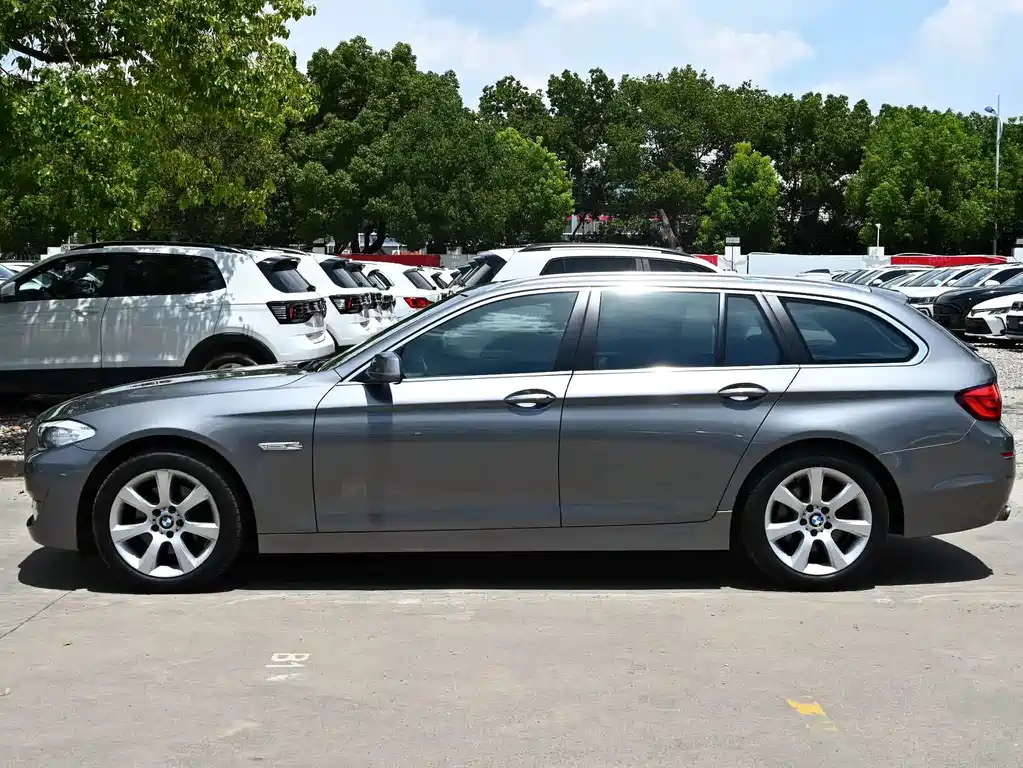 BMW 5 Series 2012