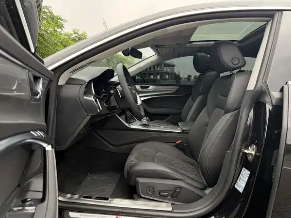 Audi A7L 2024