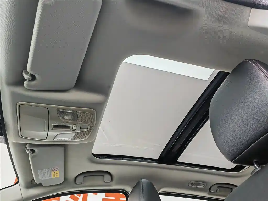 Suzuki Vitara 2017 — фото 14