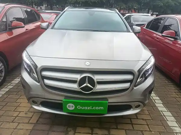 Mercedes-Benz GLA 2016