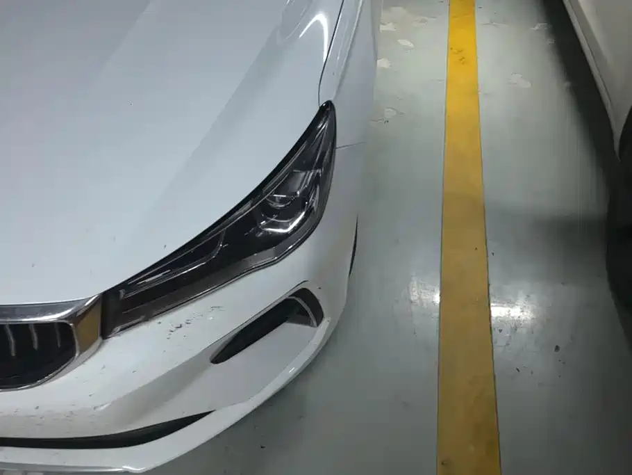 Geely Emgrand 2023