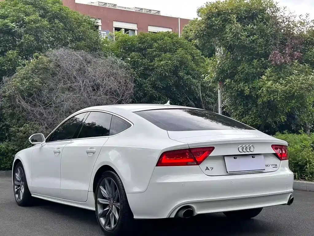 Audi A7 2015 — фото 4