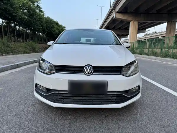Volkswagen Polo 2016