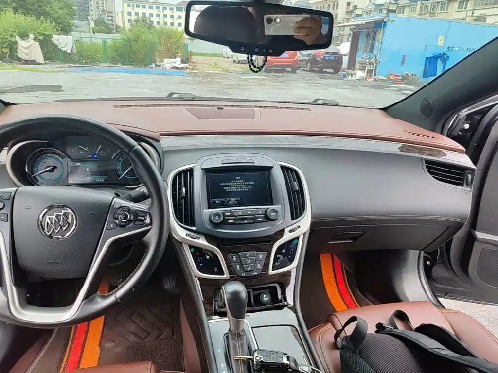 Buick LaCrosse 2015 — фото 13