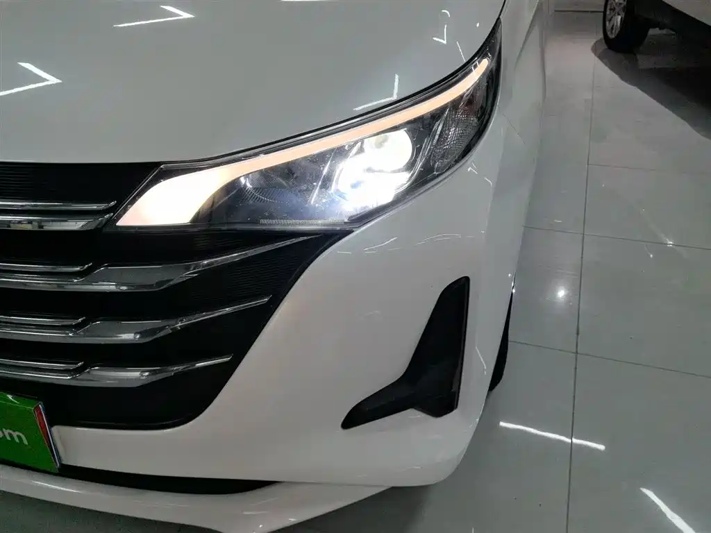 GAC Motor Trumpchi M6 2021 — фото 15
