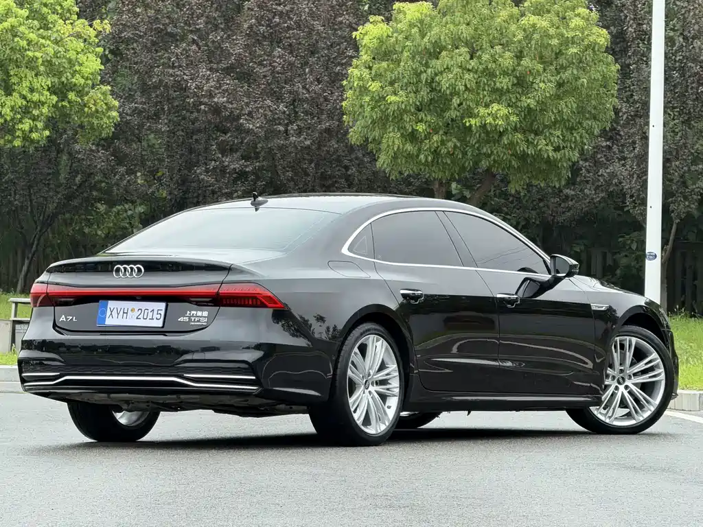Audi A7L 2024 — фото 21