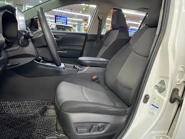 Toyota RAV4 2022