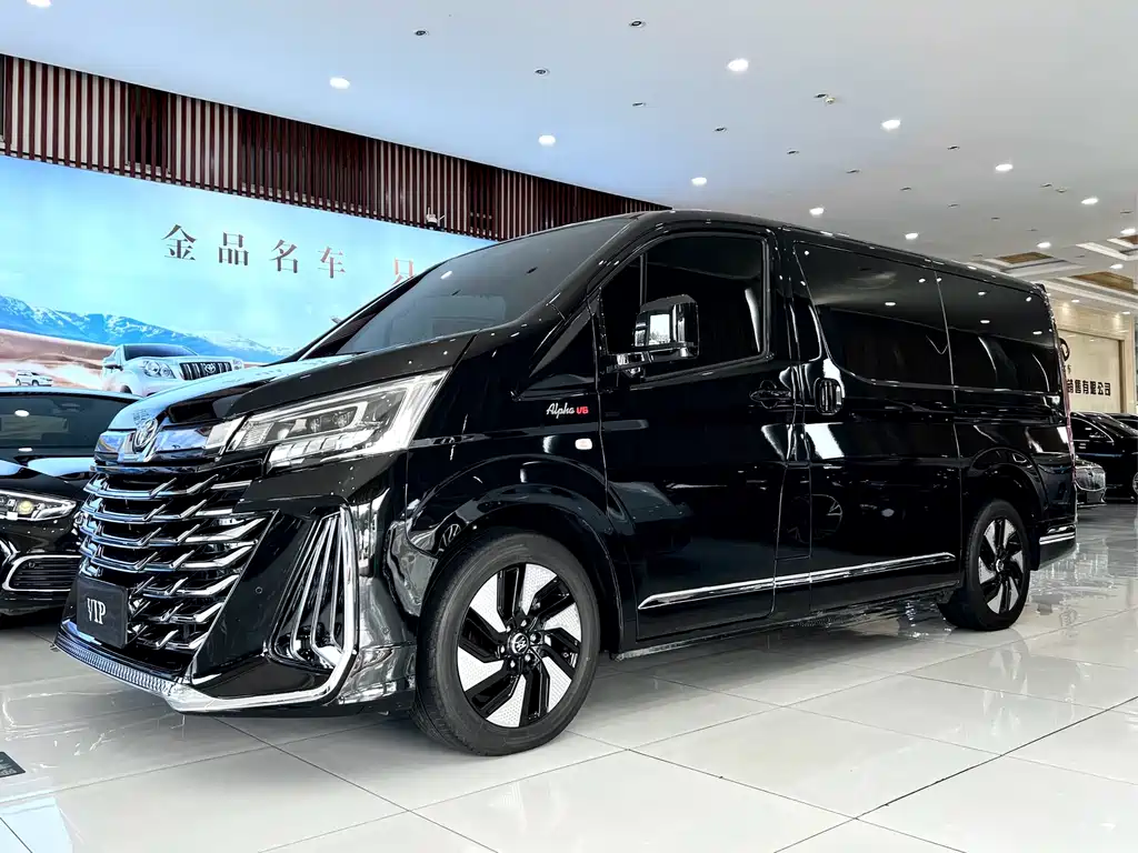 Toyota Hiace 2025 — фото 1