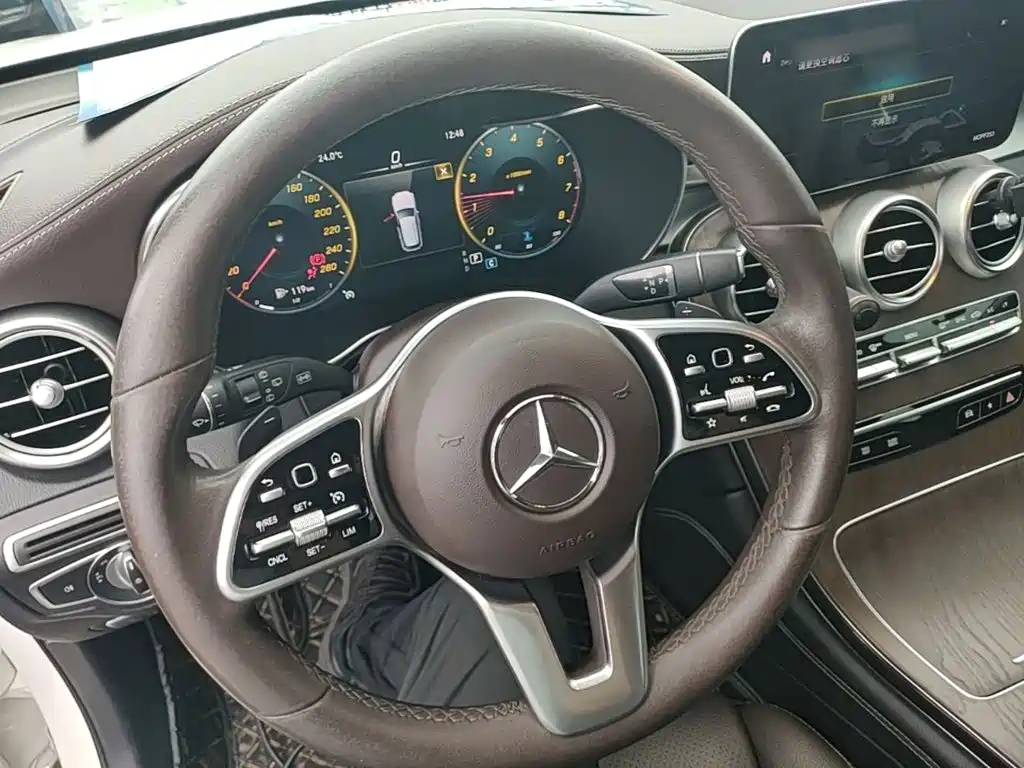 Mercedes-Benz GLC 2020 — фото 11
