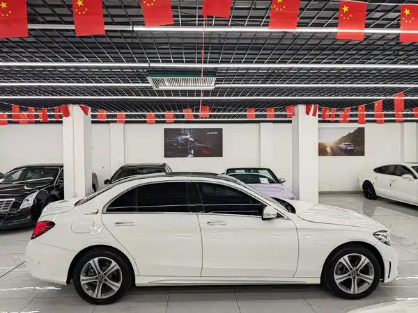 Mercedes-Benz C-Class 2020